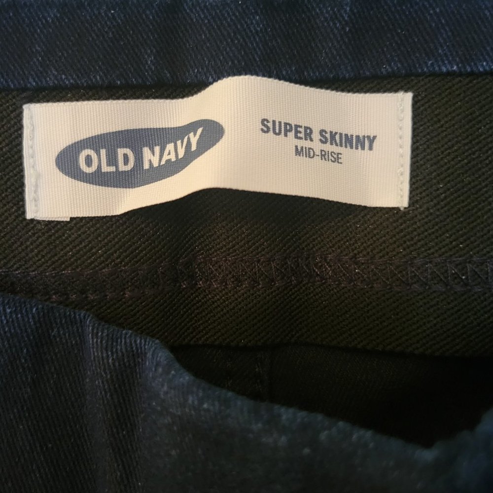 Womens Old Navy Super Skinny pull on Jeans